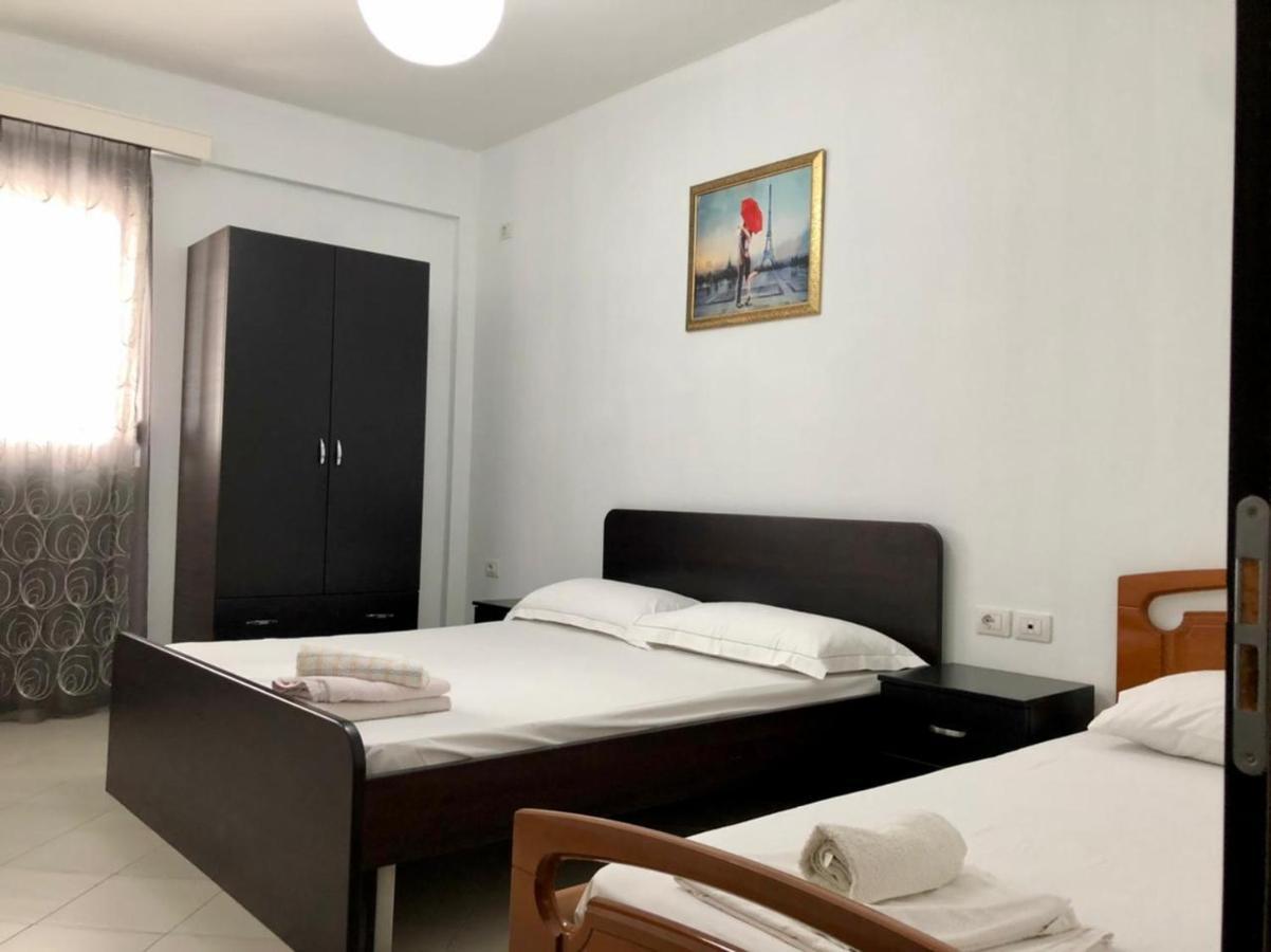 Lorenso Guest House Sarandë 外观 照片