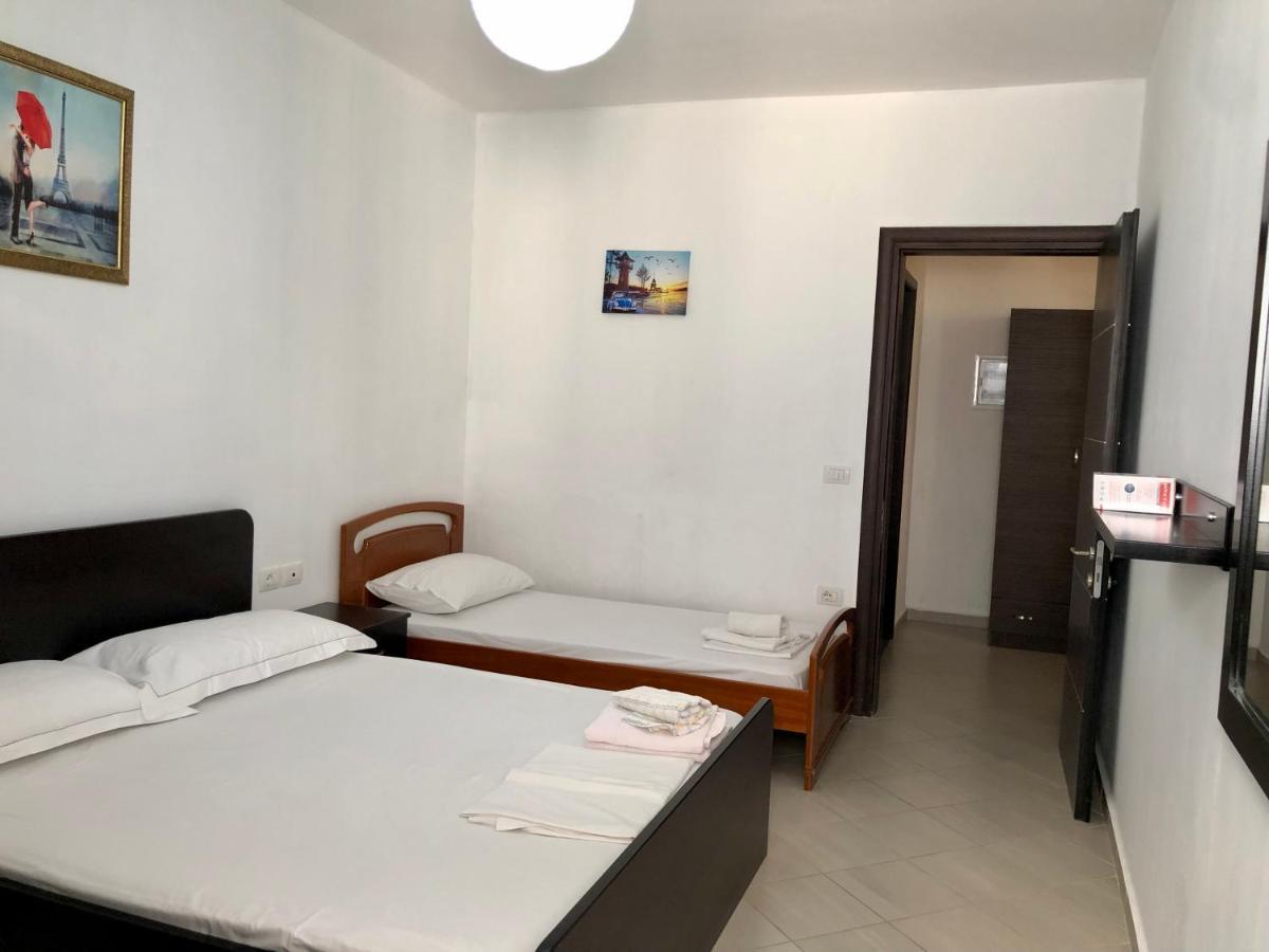 Lorenso Guest House Sarandë 外观 照片